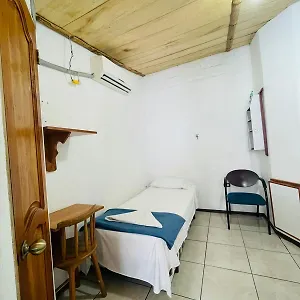 Darwin Guest house Puerto Ayora (Galapagos Islands)